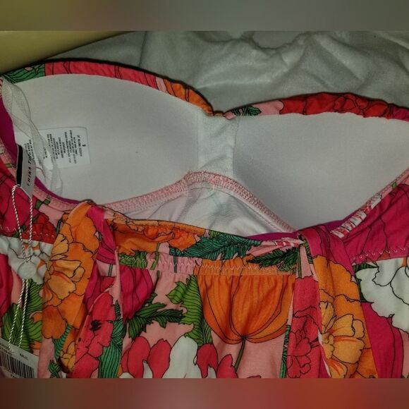 Trina Turk NWT Sunny Bloom Convertible Tankini Size 6 Lightly Padded top only - Picture 7 of 13